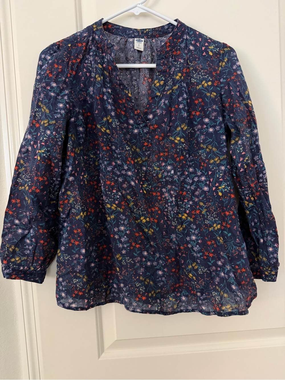 Women’s Navy Floral V-Neck Blouse - Lightweight